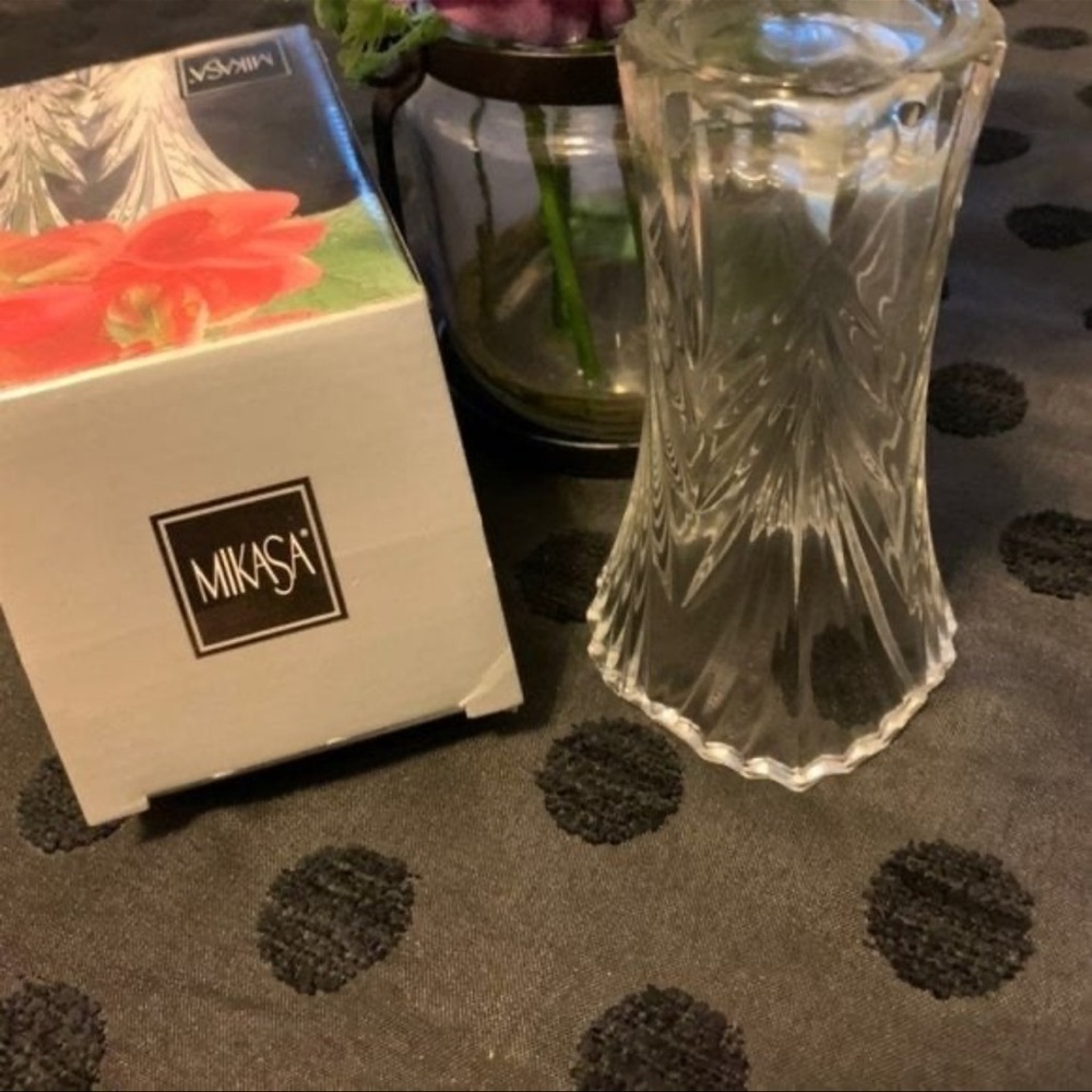 Mikasa Bud Vase - Picture 2 of 7